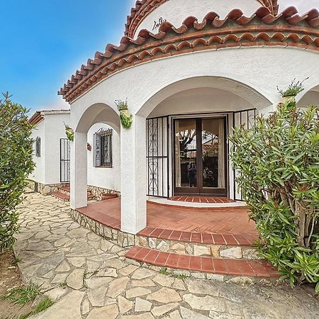 Requesens Vila Empuriabrava Exterior foto